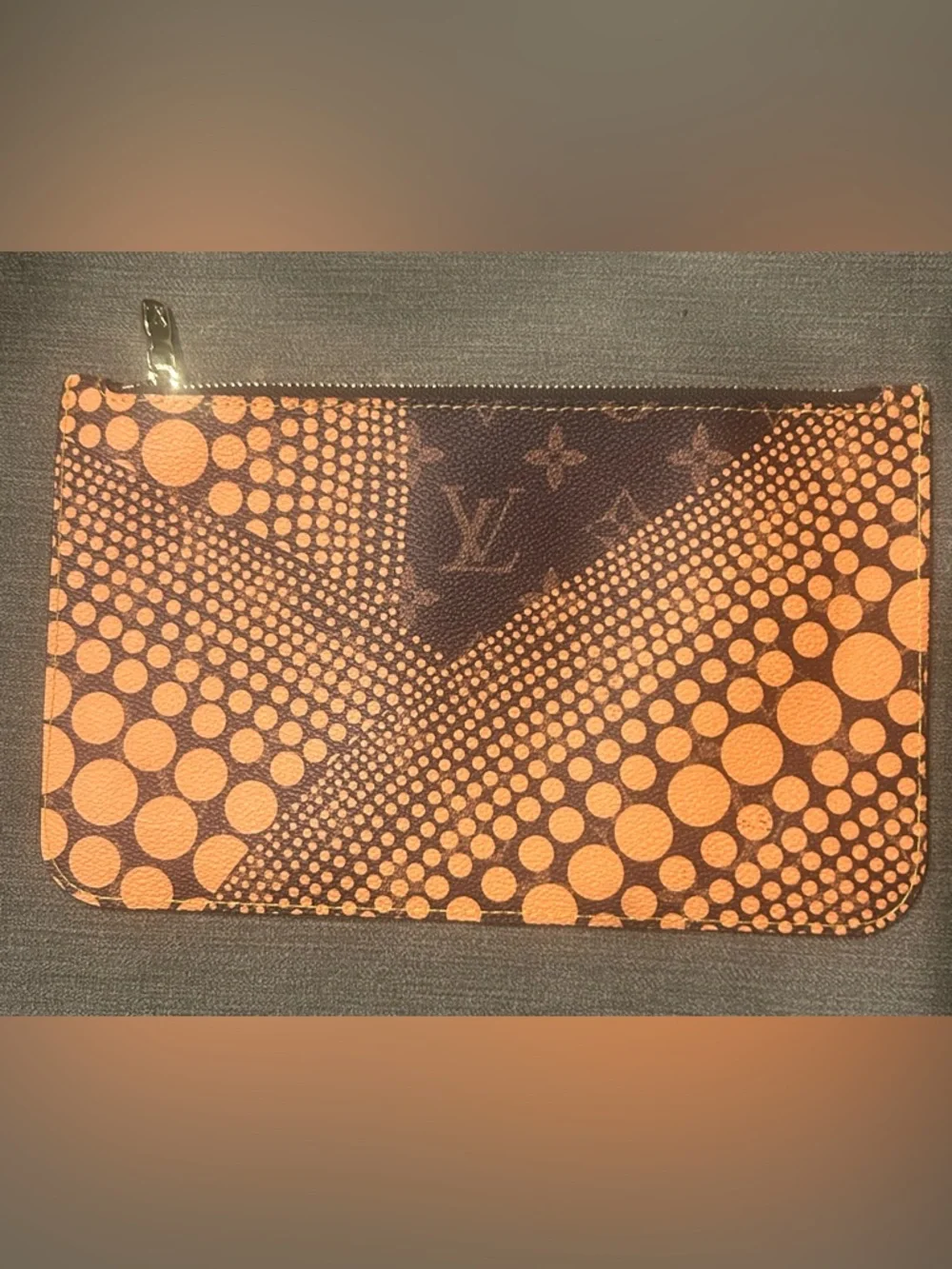 Louis Vuitton Brown Monogram Dot Cosmetic Pouch Louis Vuitton Yayoi Kusama - Picture 5 of 10